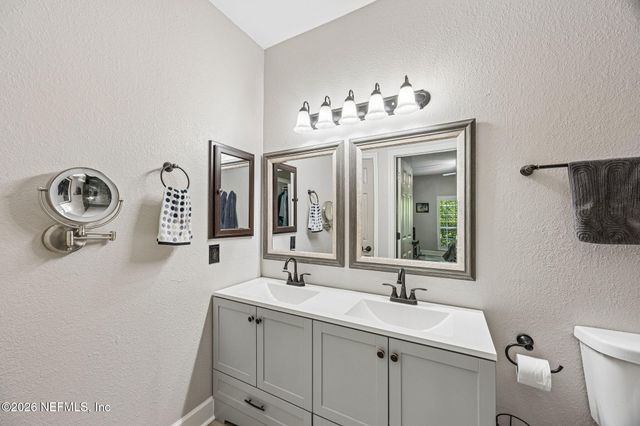 7800 POINT MEADOWS Drive 413, Jacksonville, FL 32256