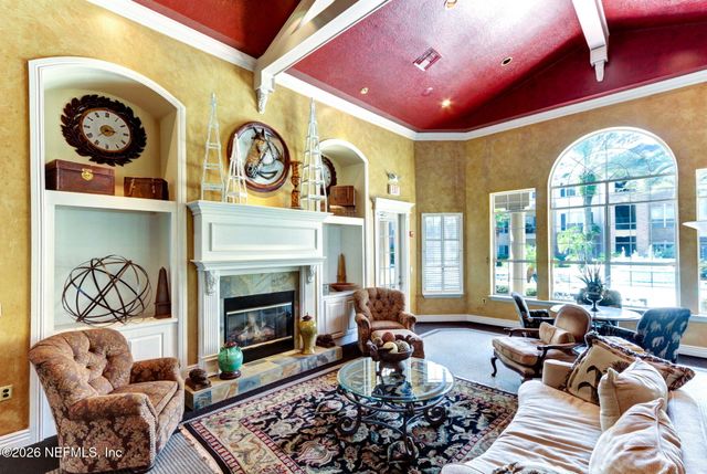 7800 POINT MEADOWS Drive 413, Jacksonville, FL 32256