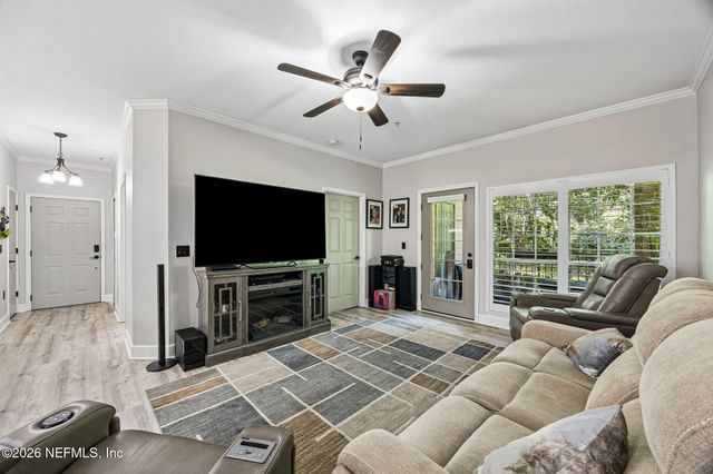 7800 POINT MEADOWS Drive 413, Jacksonville, FL 32256