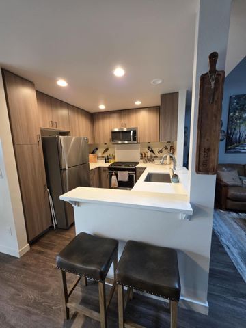 65 S Mountain Avenue, Ashland, OR 97520