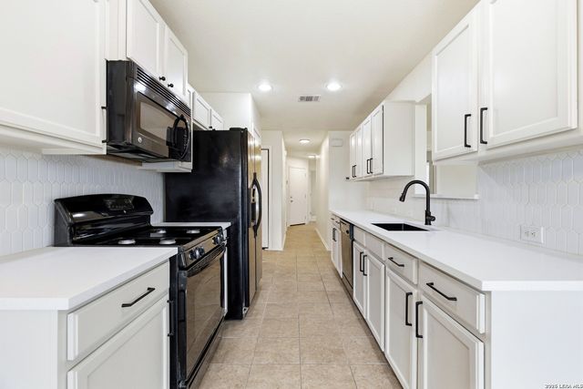 2920 Mineral Springs, Schertz, TX 78108