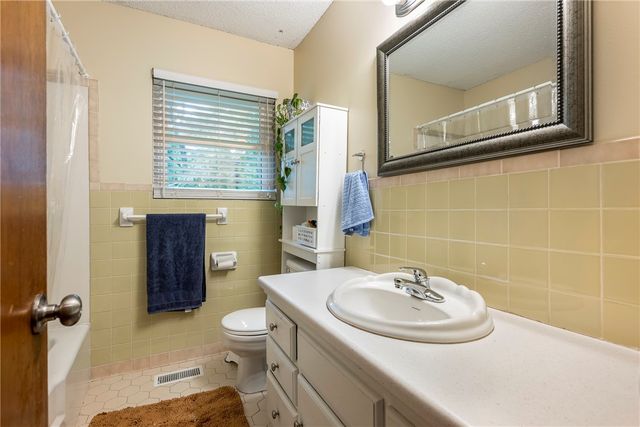 6 Redditch Lane, Bella Vista, AR 72714