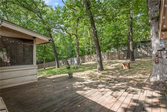6 Redditch Lane, Bella Vista, AR 72714