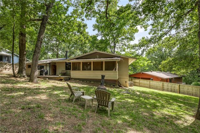 6 Redditch Lane, Bella Vista, AR 72714