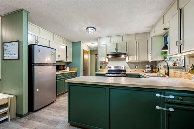 6 Redditch Lane, Bella Vista, AR 72714