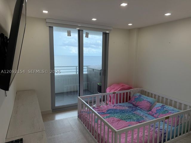 5555 Collins Ave 14G, Miami Beach, FL 33140