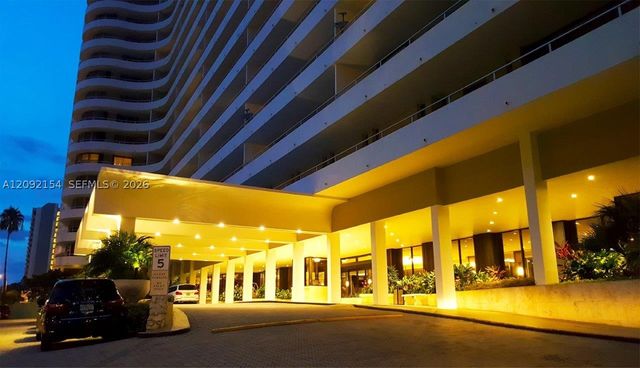 5555 Collins Ave 14G, Miami Beach, FL 33140