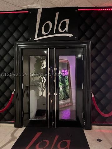 5555 Collins Ave 14G, Miami Beach, FL 33140