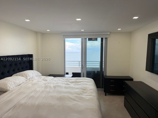 5555 Collins Ave 14G, Miami Beach, FL 33140