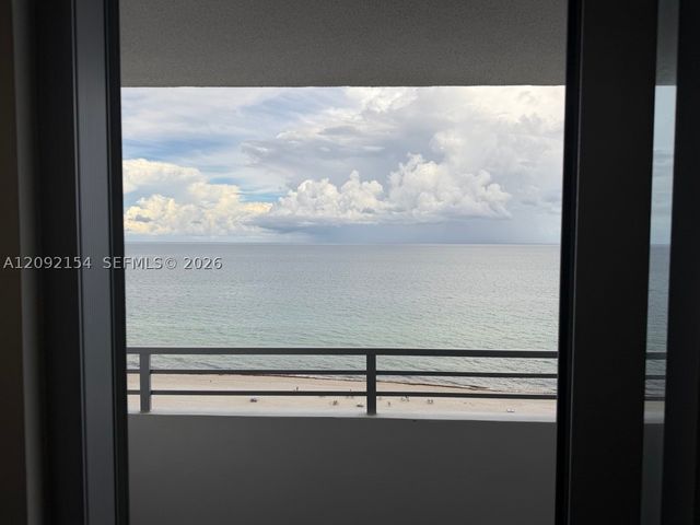 5555 Collins Ave 14G, Miami Beach, FL 33140