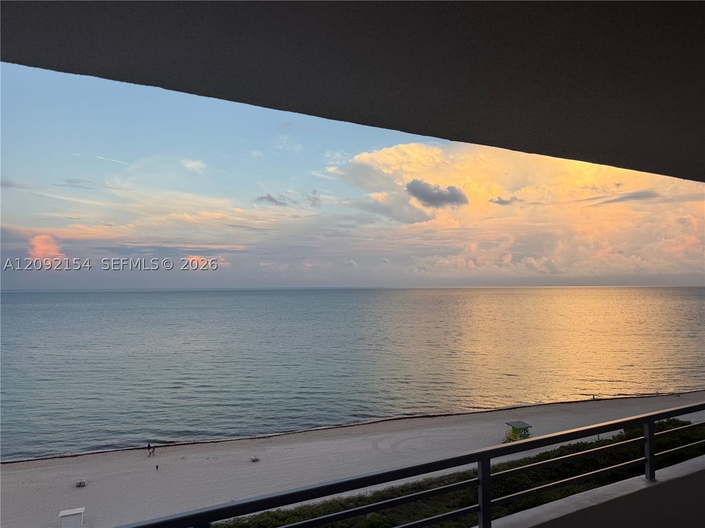 5555 Collins Ave 14G, Miami Beach, FL 33140