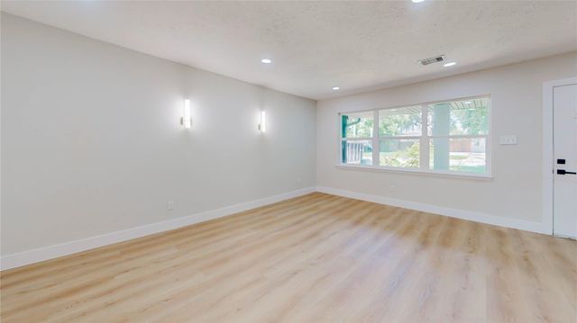 903 Elmwood Drive, Baytown, TX 77520