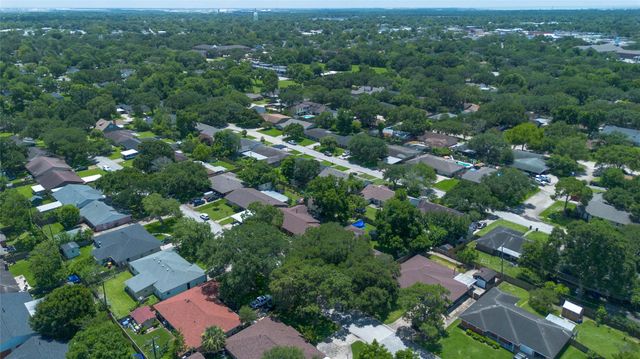 903 Elmwood Drive, Baytown, TX 77520