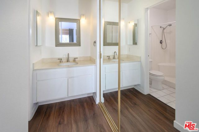 11201 Summertime Lane 201, Culver City, CA 90230