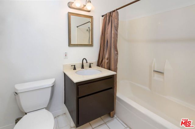 11201 Summertime Lane 201, Culver City, CA 90230