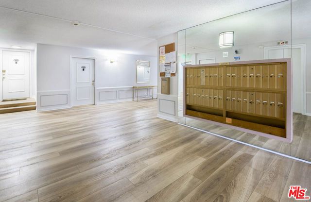 11201 Summertime Lane 201, Culver City, CA 90230