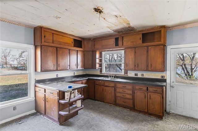 307 N Park Street, Hardin, IL 62047