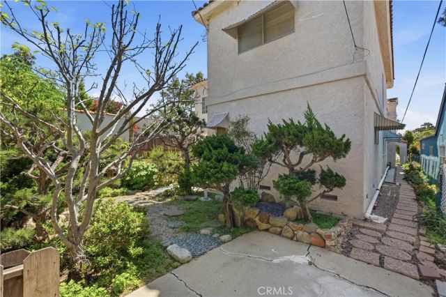 10517 Cushdon Avenue, Los Angeles, CA 90064