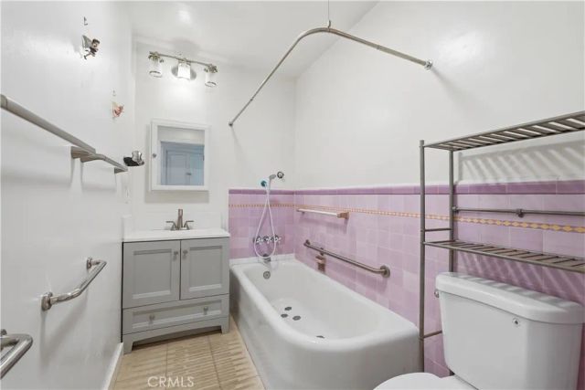 10517 Cushdon Avenue, Los Angeles, CA 90064