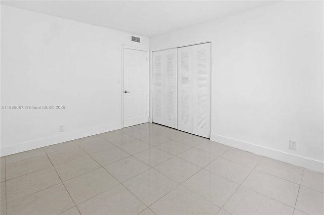 9001 SW 77th Ave C803, Miami, FL 33156