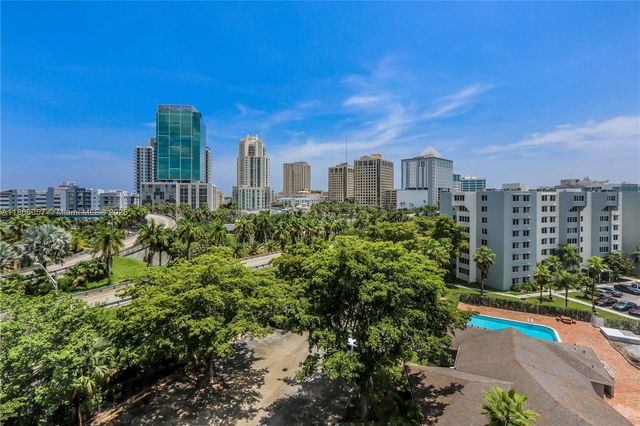 9001 SW 77th Ave C803, Miami, FL 33156