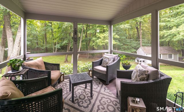 36 Kingswood Place, Ridgefield, CT 06877