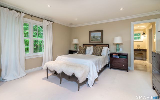 36 Kingswood Place, Ridgefield, CT 06877