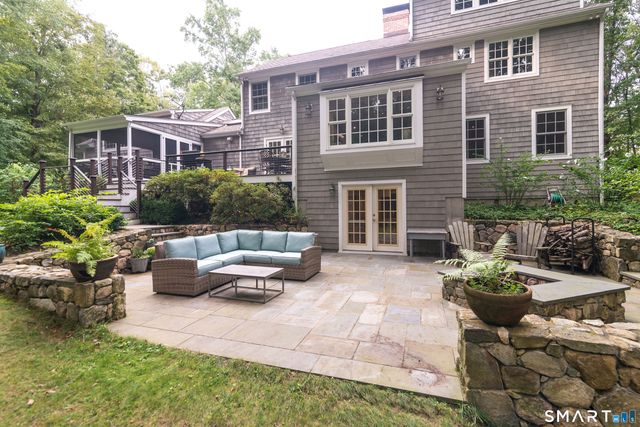 36 Kingswood Place, Ridgefield, CT 06877