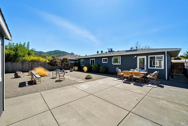 120 Birch Way, San Rafael, CA 94903