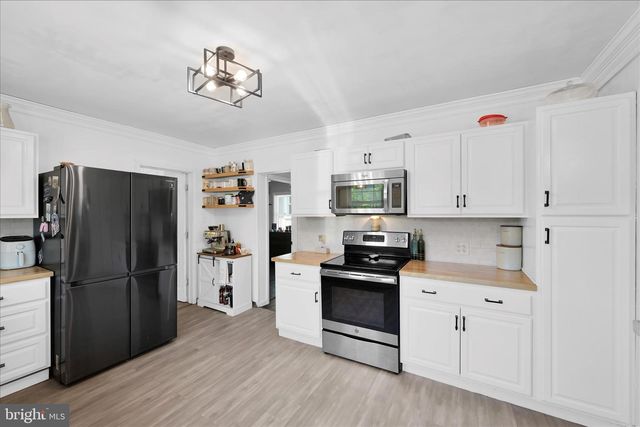 73 SCHUYLKILL ST, Cressona, PA 17929