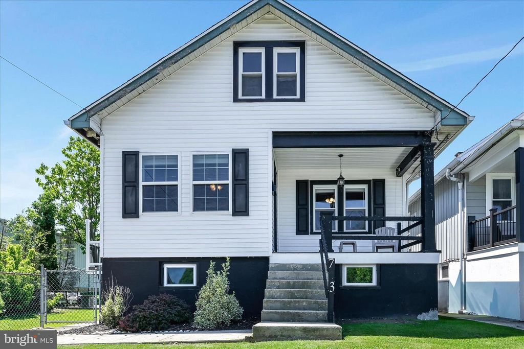 73 SCHUYLKILL ST, Cressona, PA 17929