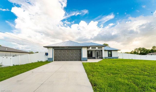 3613 39TH ST SW, Lehigh Acres, FL 33976