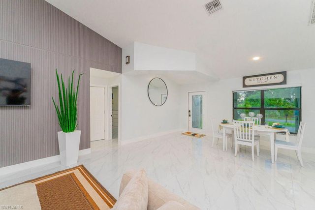 3613 39TH ST SW, Lehigh Acres, FL 33976