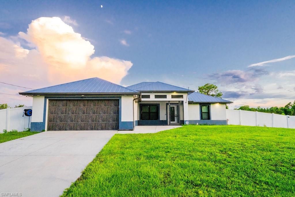 3613 39TH ST SW, Lehigh Acres, FL 33976