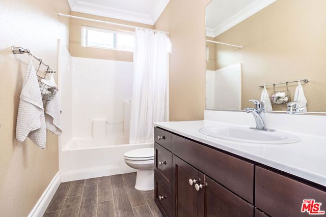 26350 Piazza Di Sarro, Newhall, CA 91321