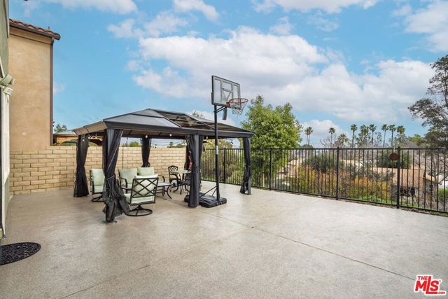 26350 Piazza Di Sarro, Newhall, CA 91321