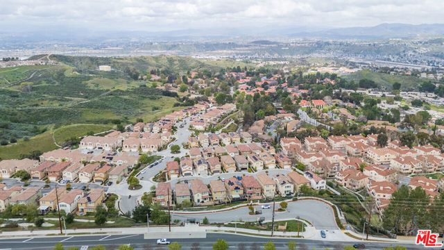 26350 Piazza Di Sarro, Newhall, CA 91321