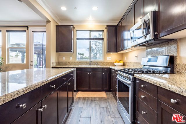 26350 Piazza Di Sarro, Newhall, CA 91321