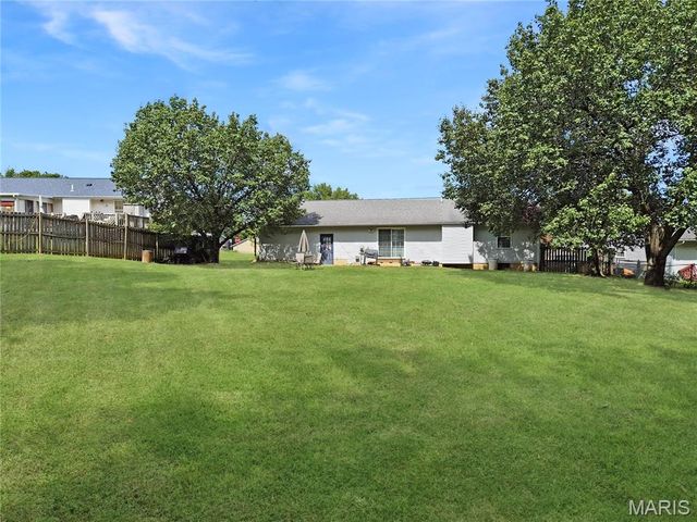 158 Hickory Drive, Troy, MO 63379