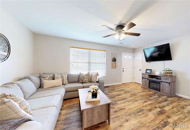 158 Hickory Drive, Troy, MO 63379