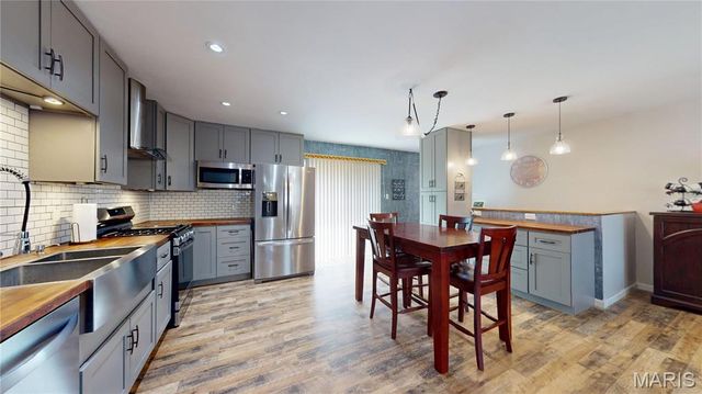 158 Hickory Drive, Troy, MO 63379