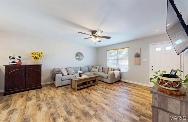 158 Hickory Drive, Troy, MO 63379