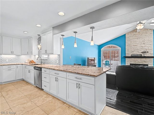 28365 Bassett Road, Westlake, OH 44145