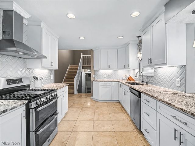 28365 Bassett Road, Westlake, OH 44145