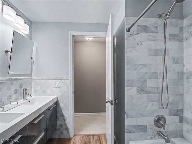 28365 Bassett Road, Westlake, OH 44145