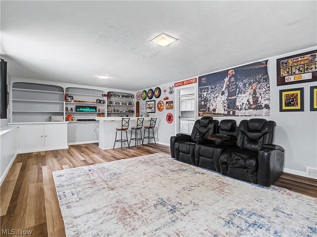 28365 Bassett Road, Westlake, OH 44145