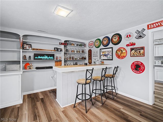 28365 Bassett Road, Westlake, OH 44145