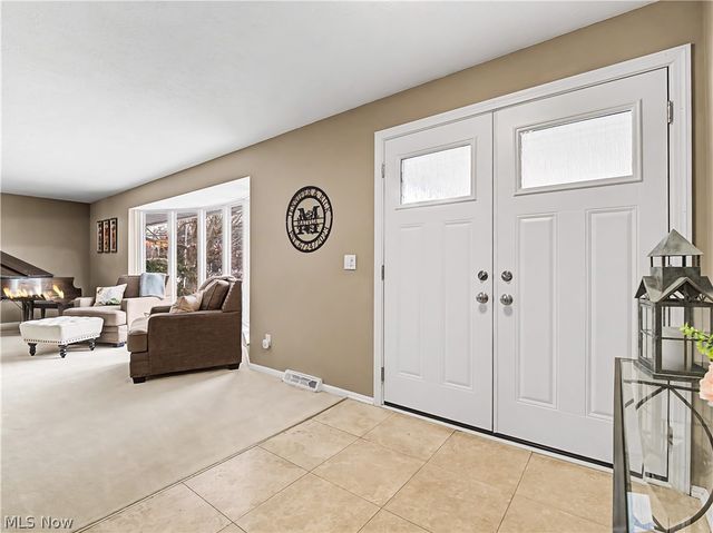 28365 Bassett Road, Westlake, OH 44145