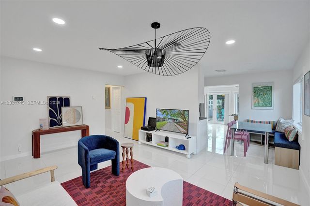 1605 NW 7th Ter, Fort Lauderdale, FL 33311