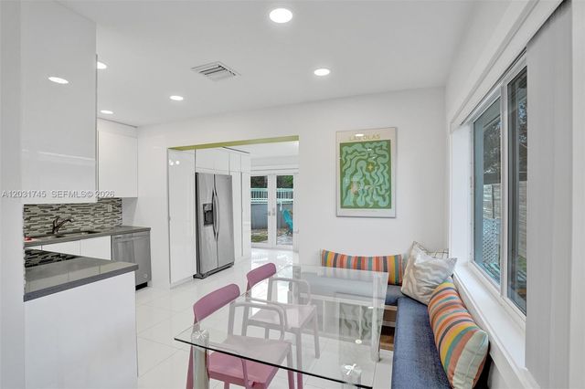 1605 NW 7th Ter, Fort Lauderdale, FL 33311